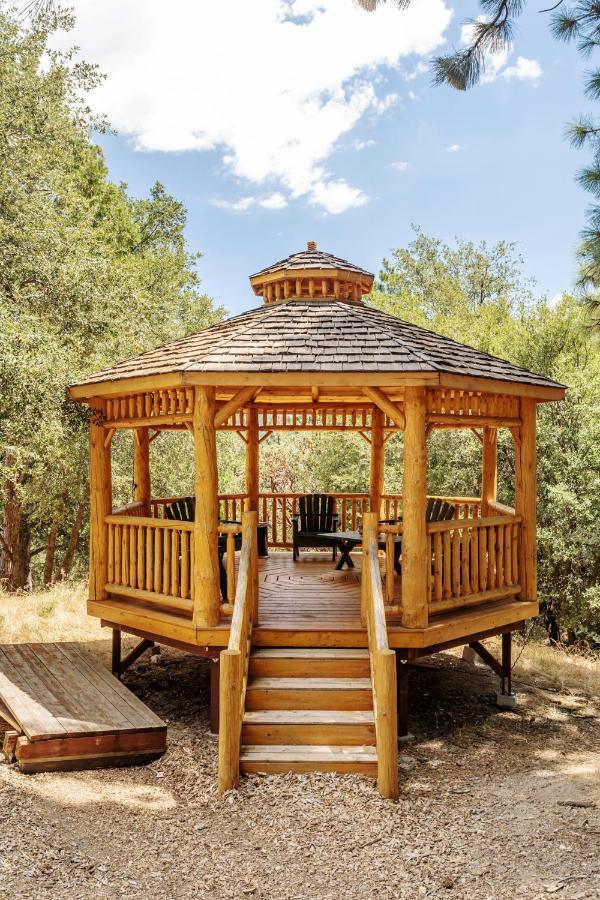 Hicksville Pines Chalets & Motel Idyllwild Bagian luar foto